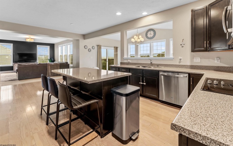 467 Blackberry Ridge Drive, Morgantown, West Virginia 26508-4869, 4 Bedrooms Bedrooms, 12 Rooms Rooms,2 BathroomsBathrooms,Single Family Detached,For Sale,Blackberry Ridge,10161097