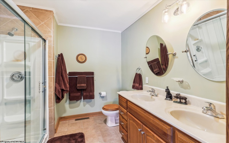 19 Beechcraft Way, Davis, West Virginia 26260, 4 Bedrooms Bedrooms, 5 Rooms Rooms,3 BathroomsBathrooms,Single Family Attached,For Sale,Beechcraft,10158049