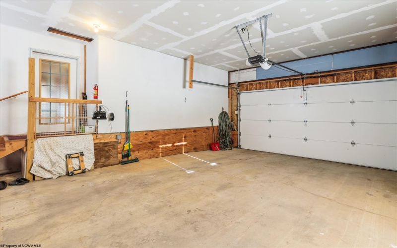 19 Beechcraft Way, Davis, West Virginia 26260, 4 Bedrooms Bedrooms, 5 Rooms Rooms,3 BathroomsBathrooms,Single Family Attached,For Sale,Beechcraft,10158049