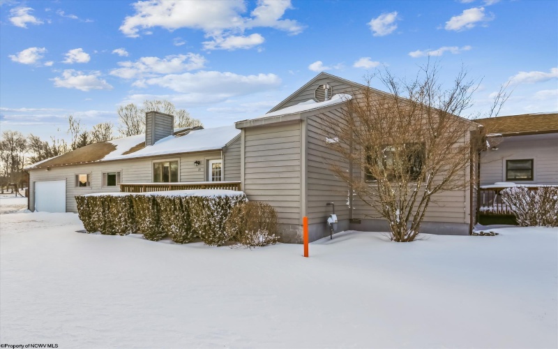 19 Beechcraft Way, Davis, West Virginia 26260, 4 Bedrooms Bedrooms, 5 Rooms Rooms,3 BathroomsBathrooms,Single Family Attached,For Sale,Beechcraft,10158049