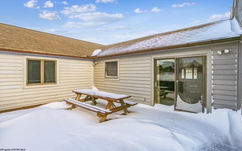 19 Beechcraft Way, Davis, West Virginia 26260, 4 Bedrooms Bedrooms, 5 Rooms Rooms,3 BathroomsBathrooms,Single Family Attached,For Sale,Beechcraft,10158049