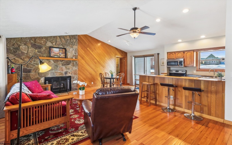 19 Beechcraft Way, Davis, West Virginia 26260, 4 Bedrooms Bedrooms, 5 Rooms Rooms,3 BathroomsBathrooms,Single Family Attached,For Sale,Beechcraft,10158049