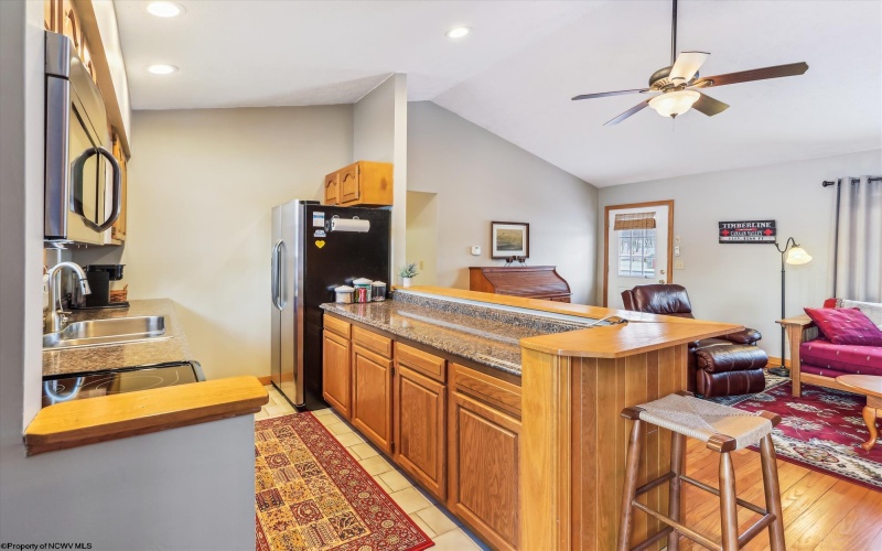 19 Beechcraft Way, Davis, West Virginia 26260, 4 Bedrooms Bedrooms, 5 Rooms Rooms,3 BathroomsBathrooms,Single Family Attached,For Sale,Beechcraft,10158049