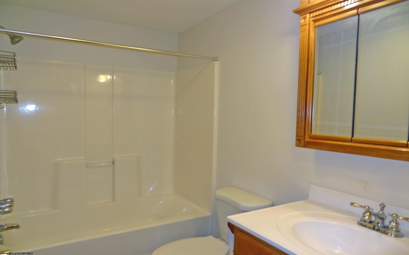1553 Bergamont Street, Morgantown, West Virginia 26505, 3 Bedrooms Bedrooms, 5 Rooms Rooms,2 BathroomsBathrooms,Residential Rentals,For Rent,Bergamont,10161082