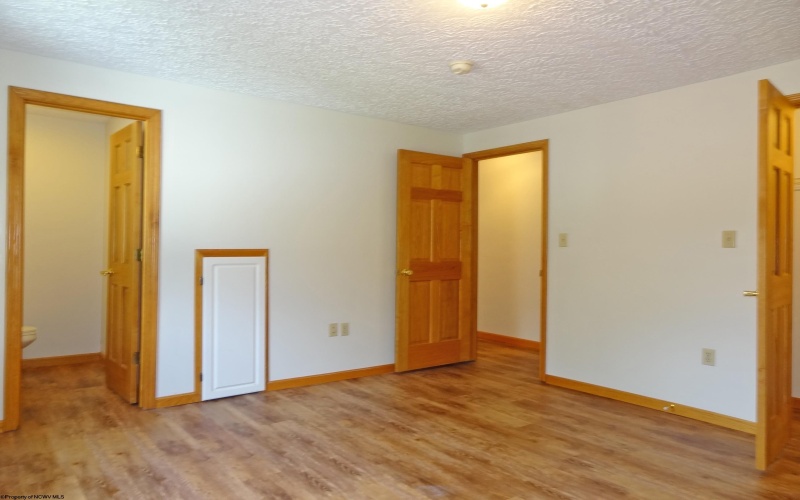 1553 Bergamont Street, Morgantown, West Virginia 26505, 3 Bedrooms Bedrooms, 5 Rooms Rooms,2 BathroomsBathrooms,Residential Rentals,For Rent,Bergamont,10161082