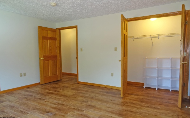 1553 Bergamont Street, Morgantown, West Virginia 26505, 3 Bedrooms Bedrooms, 5 Rooms Rooms,2 BathroomsBathrooms,Residential Rentals,For Rent,Bergamont,10161082