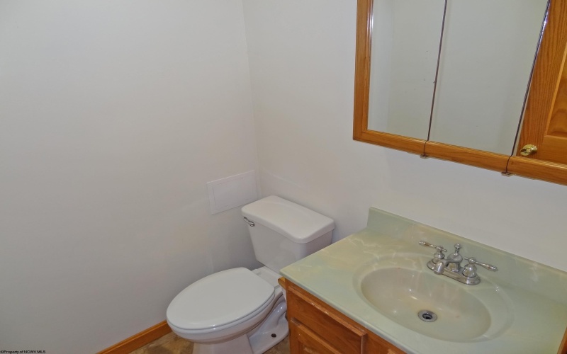 1609 Bergamont Street, Morgantown, West Virginia 26505, 3 Bedrooms Bedrooms, 5 Rooms Rooms,2 BathroomsBathrooms,Residential Rentals,For Rent,Bergamont,10161083