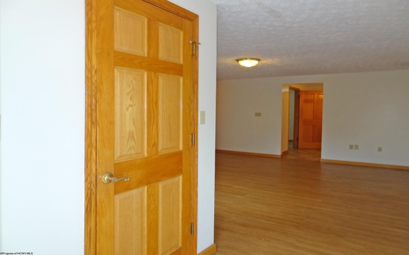 1609 Bergamont Street, Morgantown, West Virginia 26505, 3 Bedrooms Bedrooms, 5 Rooms Rooms,2 BathroomsBathrooms,Residential Rentals,For Rent,Bergamont,10161083