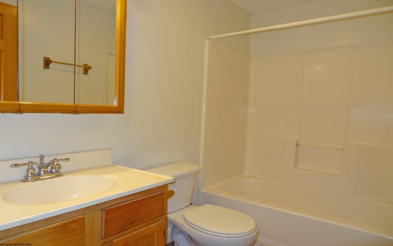 1609 Bergamont Street, Morgantown, West Virginia 26505, 3 Bedrooms Bedrooms, 5 Rooms Rooms,2 BathroomsBathrooms,Residential Rentals,For Rent,Bergamont,10161083