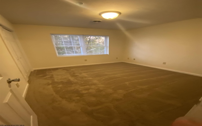 393 Dille Street, Morgantown, West Virginia 26505-4640, 2 Bedrooms Bedrooms, 4 Rooms Rooms,2 BathroomsBathrooms,Residential Rentals,For Rent,Dille,10161085