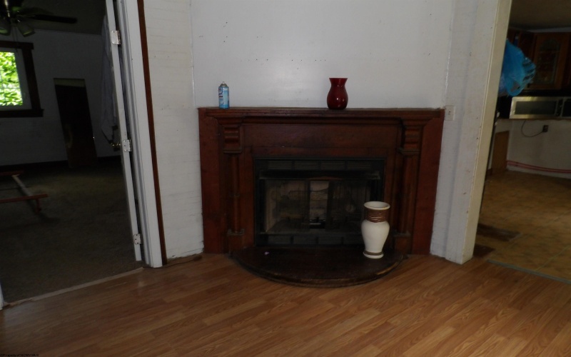 60 Marley Lane, Belington, West Virginia 26250, 3 Bedrooms Bedrooms, 5 Rooms Rooms,1 BathroomBathrooms,Single Family Detached,For Sale,Marley,10161081