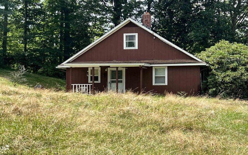 40 Bright Drive, Montrose, West Virginia 26283, 4 Bedrooms Bedrooms, 8 Rooms Rooms,1 BathroomBathrooms,Single Family Detached,For Sale,Bright,10161091