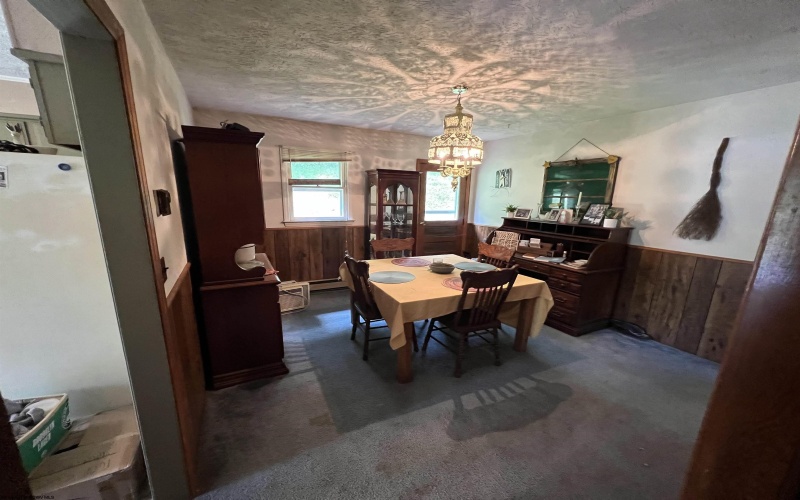 40 Bright Drive, Montrose, West Virginia 26283, 4 Bedrooms Bedrooms, 8 Rooms Rooms,1 BathroomBathrooms,Single Family Detached,For Sale,Bright,10161091