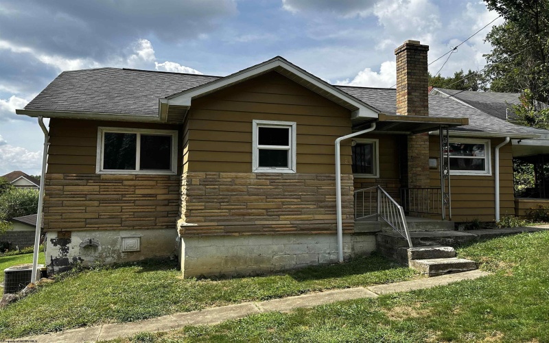 913 1/2 Fleming Avenue, Fairmont, West Virginia 26554, 2 Bedrooms Bedrooms, 5 Rooms Rooms,2 BathroomsBathrooms,Single Family Detached,For Sale,Fleming,10161094