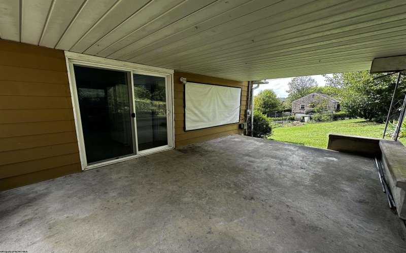913 1/2 Fleming Avenue, Fairmont, West Virginia 26554, 2 Bedrooms Bedrooms, 5 Rooms Rooms,2 BathroomsBathrooms,Single Family Detached,For Sale,Fleming,10161094