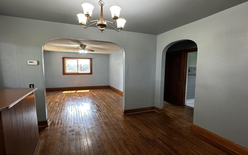913 1/2 Fleming Avenue, Fairmont, West Virginia 26554, 2 Bedrooms Bedrooms, 5 Rooms Rooms,2 BathroomsBathrooms,Single Family Detached,For Sale,Fleming,10161094