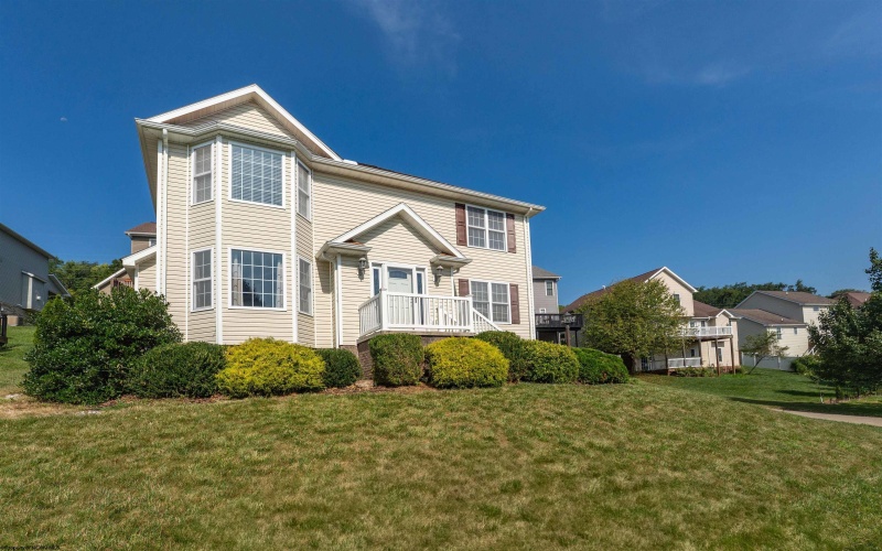210 Piave Lane, Morgantown, West Virginia 26508, 3 Bedrooms Bedrooms, 8 Rooms Rooms,2 BathroomsBathrooms,Single Family Detached,For Sale,Piave,10161084