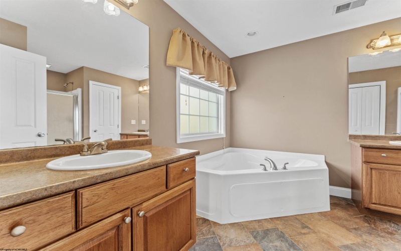 210 Piave Lane, Morgantown, West Virginia 26508, 3 Bedrooms Bedrooms, 8 Rooms Rooms,2 BathroomsBathrooms,Single Family Detached,For Sale,Piave,10161084