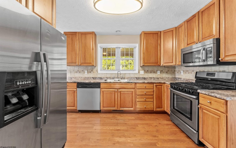 210 Piave Lane, Morgantown, West Virginia 26508, 3 Bedrooms Bedrooms, 8 Rooms Rooms,2 BathroomsBathrooms,Single Family Detached,For Sale,Piave,10161084