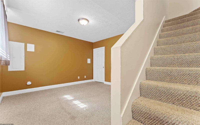210 Piave Lane, Morgantown, West Virginia 26508, 3 Bedrooms Bedrooms, 8 Rooms Rooms,2 BathroomsBathrooms,Single Family Detached,For Sale,Piave,10161084
