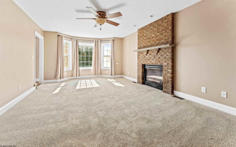 210 Piave Lane, Morgantown, West Virginia 26508, 3 Bedrooms Bedrooms, 8 Rooms Rooms,2 BathroomsBathrooms,Single Family Detached,For Sale,Piave,10161084