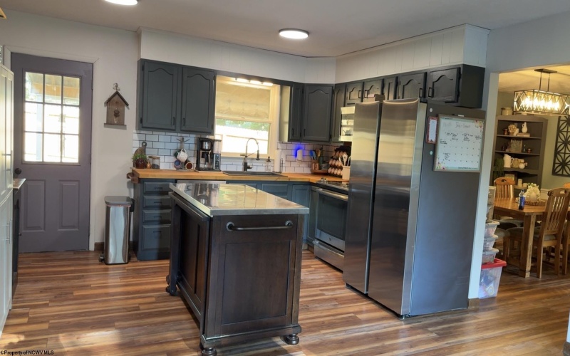 400 Andrews Street, Elkins, West Virginia 26241, 3 Bedrooms Bedrooms, 9 Rooms Rooms,2 BathroomsBathrooms,Single Family Detached,For Sale,Andrews,10161100