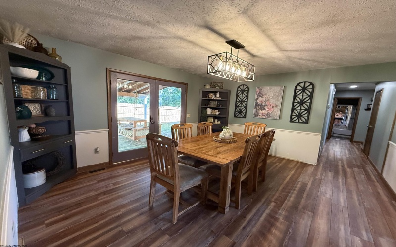 400 Andrews Street, Elkins, West Virginia 26241, 3 Bedrooms Bedrooms, 9 Rooms Rooms,2 BathroomsBathrooms,Single Family Detached,For Sale,Andrews,10161100