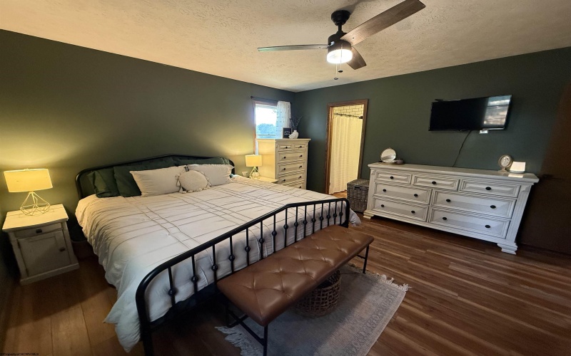 400 Andrews Street, Elkins, West Virginia 26241, 3 Bedrooms Bedrooms, 9 Rooms Rooms,2 BathroomsBathrooms,Single Family Detached,For Sale,Andrews,10161100