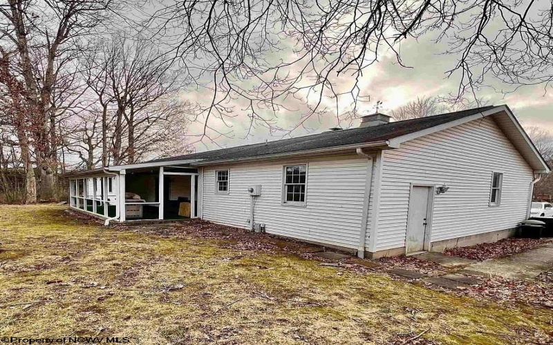 400 Andrews Street, Elkins, West Virginia 26241, 3 Bedrooms Bedrooms, 9 Rooms Rooms,2 BathroomsBathrooms,Single Family Detached,For Sale,Andrews,10161100