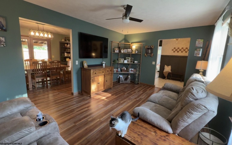 400 Andrews Street, Elkins, West Virginia 26241, 3 Bedrooms Bedrooms, 9 Rooms Rooms,2 BathroomsBathrooms,Single Family Detached,For Sale,Andrews,10161100