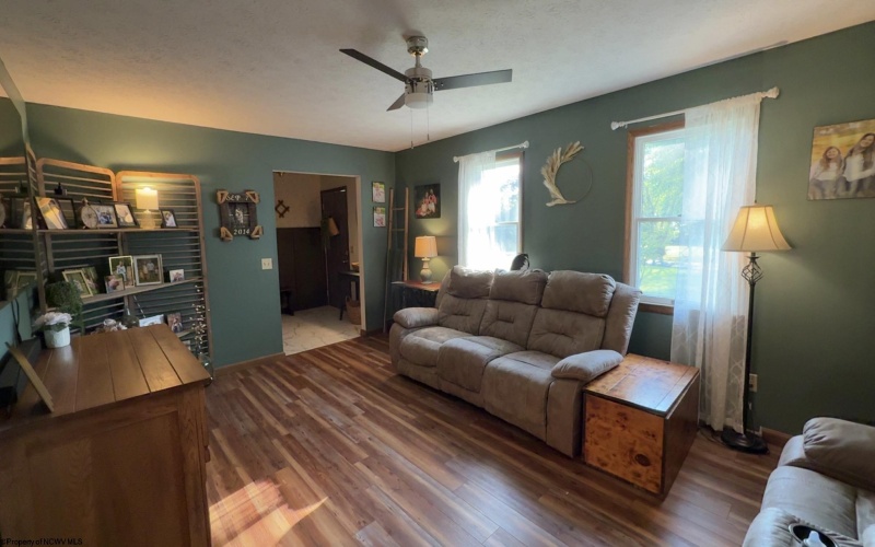 400 Andrews Street, Elkins, West Virginia 26241, 3 Bedrooms Bedrooms, 9 Rooms Rooms,2 BathroomsBathrooms,Single Family Detached,For Sale,Andrews,10161100