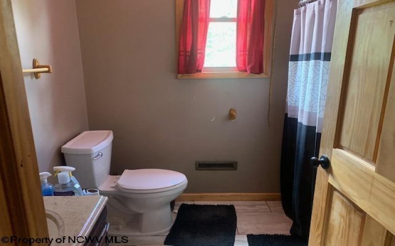 1127 Goff School Road, Belington, West Virginia 26250, 3 Bedrooms Bedrooms, 6 Rooms Rooms,2 BathroomsBathrooms,Single Family Detached,For Sale,Goff School,10161098