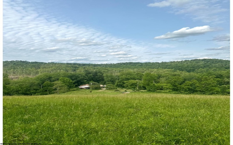 233 K Street, Farmington, West Virginia 26571, 4 Bedrooms Bedrooms, 6 Rooms Rooms,1 BathroomBathrooms,Single Family Detached,For Sale,K,10161126