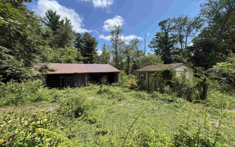 233 K Street, Farmington, West Virginia 26571, 4 Bedrooms Bedrooms, 6 Rooms Rooms,1 BathroomBathrooms,Single Family Detached,For Sale,K,10161126