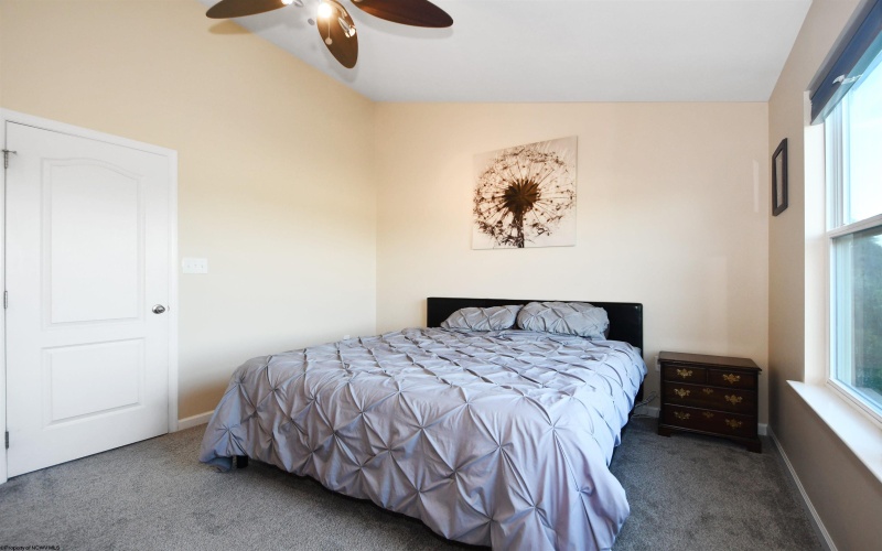 120 Tee Drive, Maidsville, West Virginia 26541, 3 Bedrooms Bedrooms, 5 Rooms Rooms,2 BathroomsBathrooms,Single Family Attached,For Sale,Tee,10161127