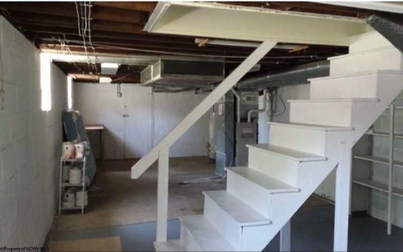 24-26 Haddale Avenue, Wheeling, West Virginia 26003, ,Multi-unit/income,For Sale,Haddale,10161108
