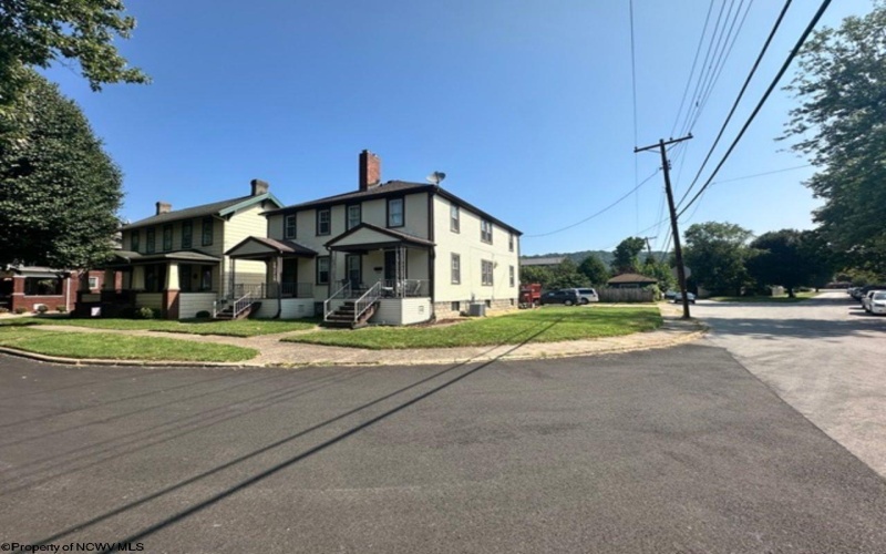 24-26 Haddale Avenue, Wheeling, West Virginia 26003, ,Multi-unit/income,For Sale,Haddale,10161108