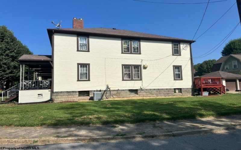 24-26 Haddale Avenue, Wheeling, West Virginia 26003, ,Multi-unit/income,For Sale,Haddale,10161108