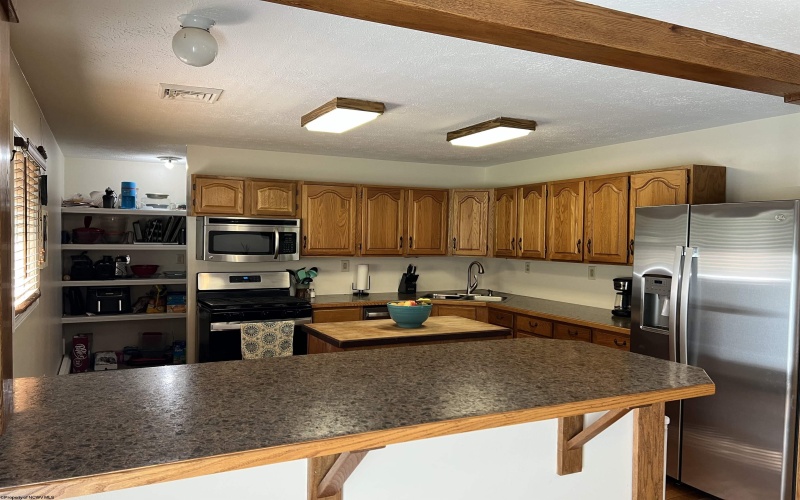 449 Hampton Road, Fairmont, West Virginia 26554, 5 Bedrooms Bedrooms, 9 Rooms Rooms,2 BathroomsBathrooms,Single Family Detached,For Sale,Hampton,10161102