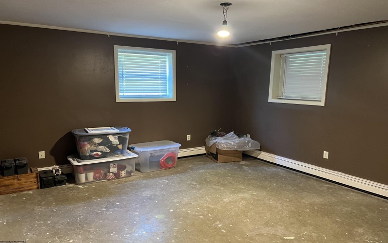 449 Hampton Road, Fairmont, West Virginia 26554, 5 Bedrooms Bedrooms, 9 Rooms Rooms,2 BathroomsBathrooms,Single Family Detached,For Sale,Hampton,10161102