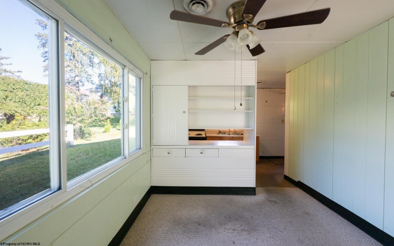645 Callen Avenue, Morgantown, West Virginia 26501, 2 Bedrooms Bedrooms, 5 Rooms Rooms,1 BathroomBathrooms,Single Family Detached,For Sale,Callen,10161124