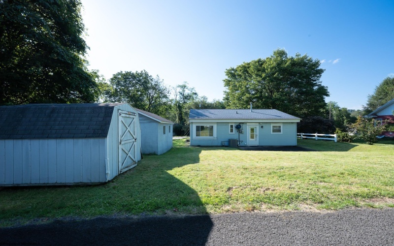 645 Callen Avenue, Morgantown, West Virginia 26501, 2 Bedrooms Bedrooms, 5 Rooms Rooms,1 BathroomBathrooms,Single Family Detached,For Sale,Callen,10161124