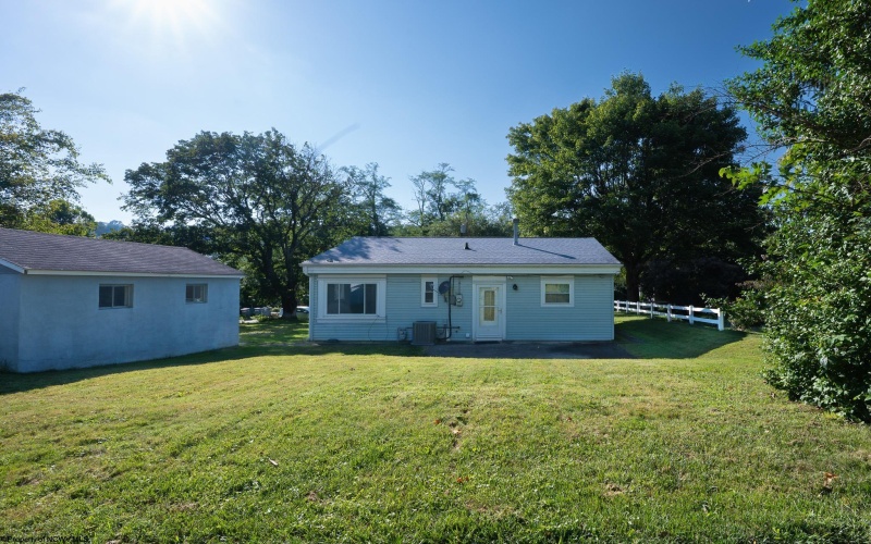 645 Callen Avenue, Morgantown, West Virginia 26501, 2 Bedrooms Bedrooms, 5 Rooms Rooms,1 BathroomBathrooms,Single Family Detached,For Sale,Callen,10161124