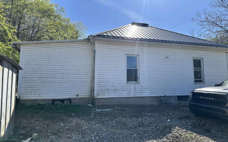 1825 McWhorter Road, Lost Creek, West Virginia 26385, 3 Bedrooms Bedrooms, 5 Rooms Rooms,1 BathroomBathrooms,Single Family Detached,For Sale,McWhorter,10161114