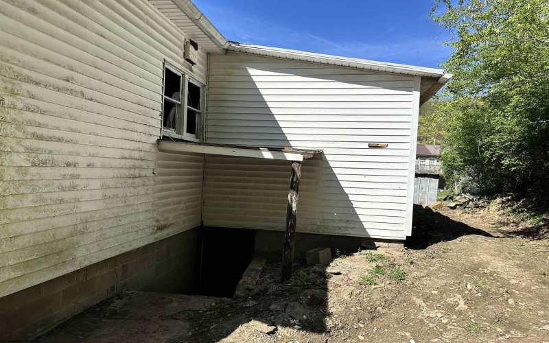 1825 McWhorter Road, Lost Creek, West Virginia 26385, 3 Bedrooms Bedrooms, 5 Rooms Rooms,1 BathroomBathrooms,Single Family Detached,For Sale,McWhorter,10161114