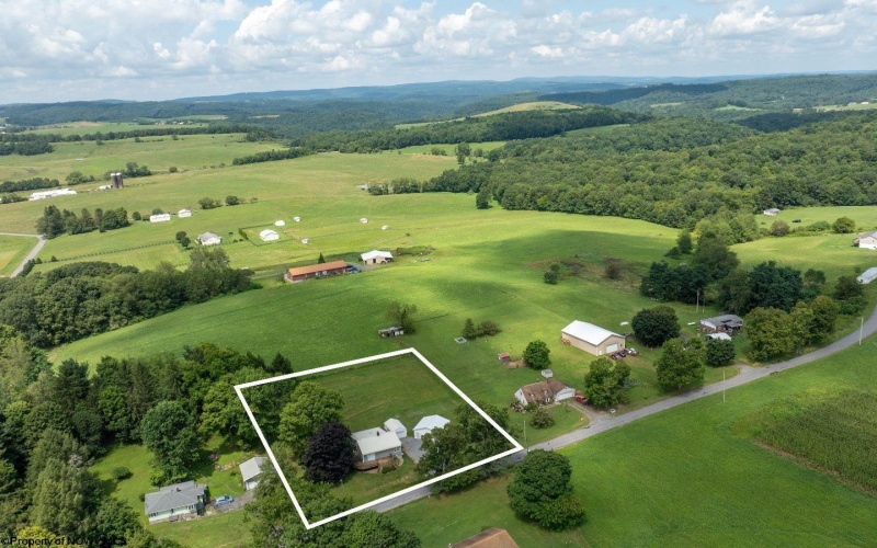1539 Long Hollow Road, Masontown, West Virginia 26542, 2 Bedrooms Bedrooms, 7 Rooms Rooms,1 BathroomBathrooms,Single Family Detached,For Sale,Long Hollow,10161111