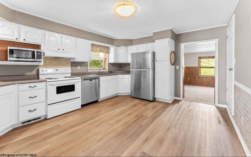 1539 Long Hollow Road, Masontown, West Virginia 26542, 2 Bedrooms Bedrooms, 7 Rooms Rooms,1 BathroomBathrooms,Single Family Detached,For Sale,Long Hollow,10161111