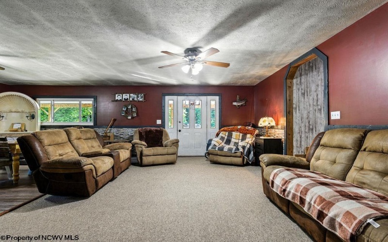 650 Sam Cavins Road, West Union, West Virginia 26456, 3 Bedrooms Bedrooms, 7 Rooms Rooms,3 BathroomsBathrooms,Single Family Detached,For Sale,Sam Cavins,10161112
