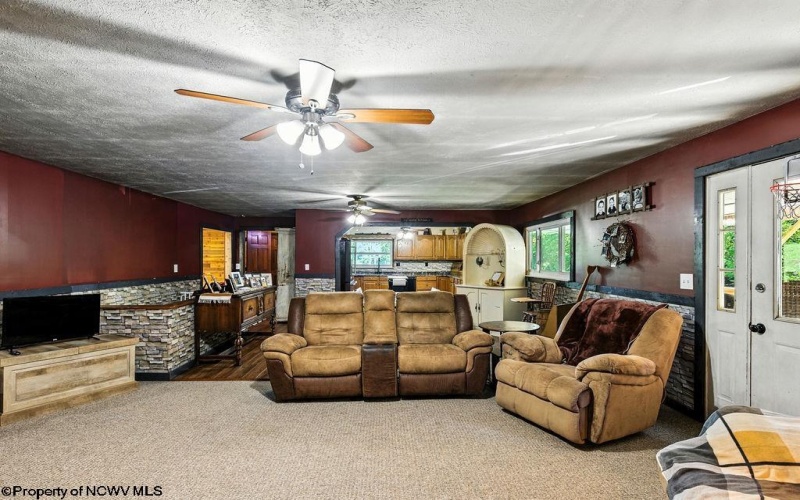 650 Sam Cavins Road, West Union, West Virginia 26456, 3 Bedrooms Bedrooms, 7 Rooms Rooms,3 BathroomsBathrooms,Single Family Detached,For Sale,Sam Cavins,10161112