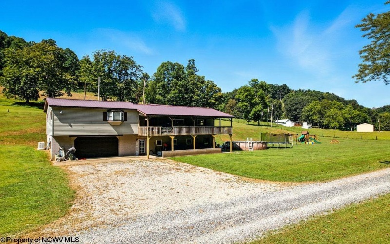 650 Sam Cavins Road, West Union, West Virginia 26456, 3 Bedrooms Bedrooms, 7 Rooms Rooms,3 BathroomsBathrooms,Single Family Detached,For Sale,Sam Cavins,10161112